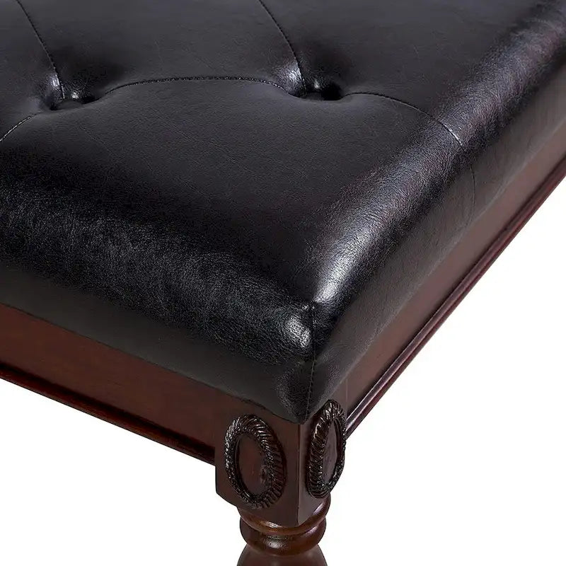 Banco tapizado tradicional para recibidor, con botones capitoné y patas de madera torneada