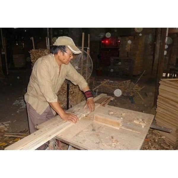 Kommode mit 4 Schubladen aus Naturfasern und Rollen