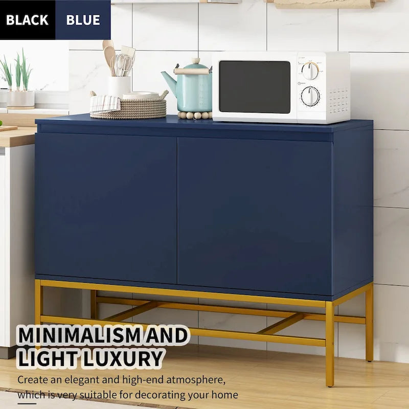 Minimalistisch dressoir met twee deuren en gouden metalen poten
